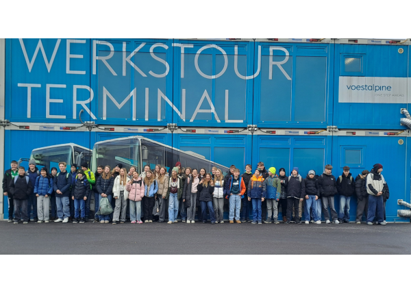 Ein brennend interessanter Schultag - Besuch der Voest in Linz